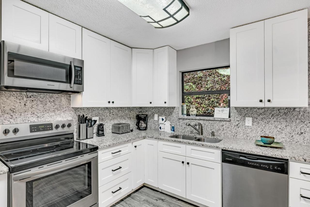 The Cozy Cove, Hot Tub, Wifi, 1089 Free Tickets Each Paid Day, Dollywood And More Sevierville Exterior foto