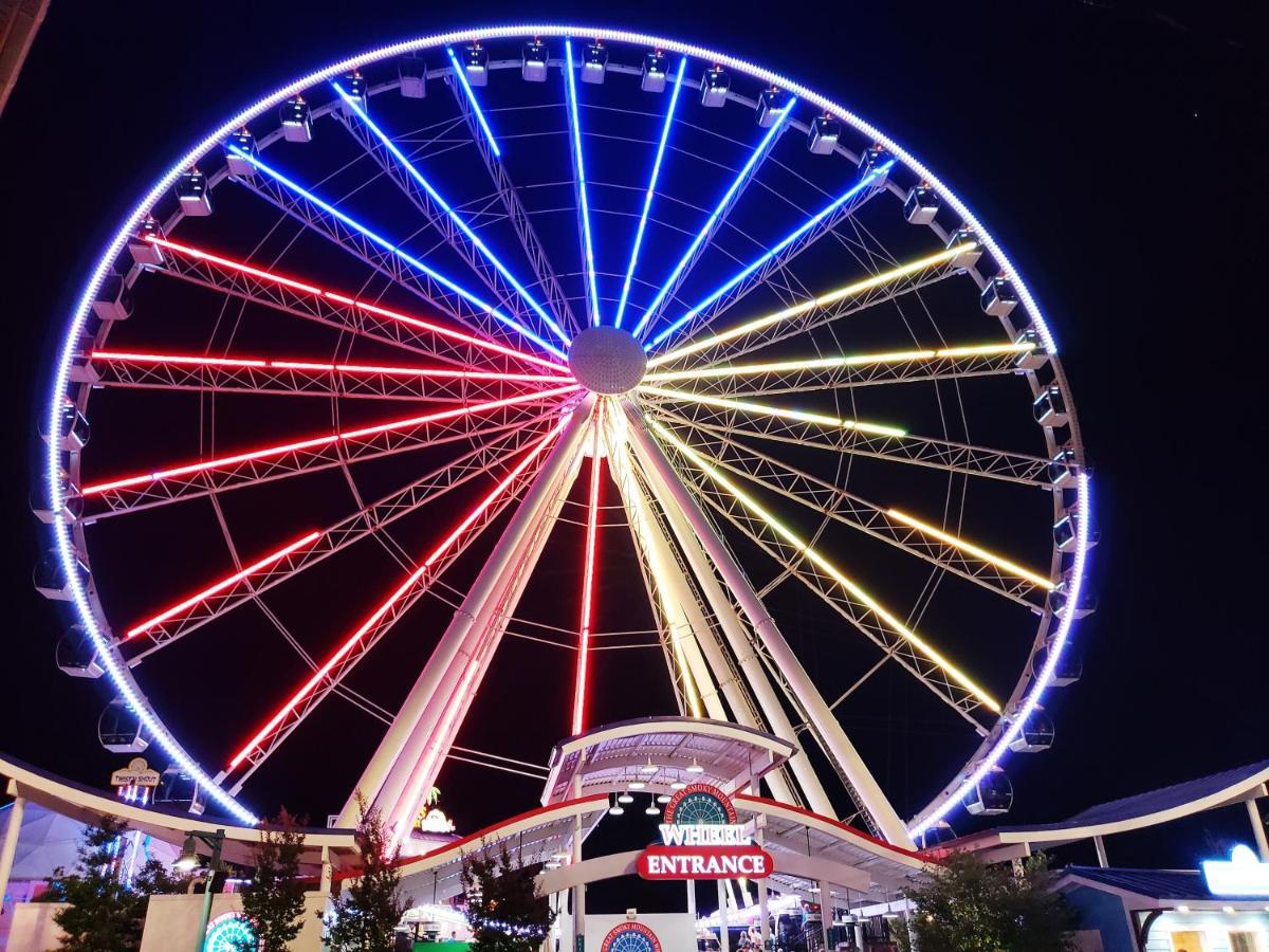 The Cozy Cove, Hot Tub, Wifi, 1089 Free Tickets Each Paid Day, Dollywood And More Sevierville Exterior foto
